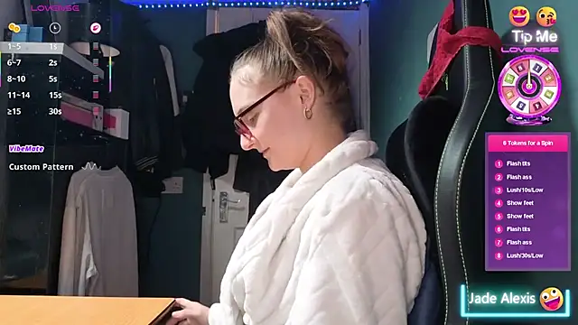 JadeAlexis403 online show from March 12, 11:38 am