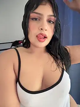 Snapshot of kloe_sexxxy chatting on February 28, 6:09 pm kloe sexxxy online show from February 28, 6:09 pm