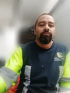 Snapshot of OMARMEX1 chatting on April 7, 4:07 pm OMARMEX1 online show from April 7, 4:07 pm