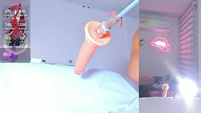 lana  kane   online show from March 28, 9:09 am