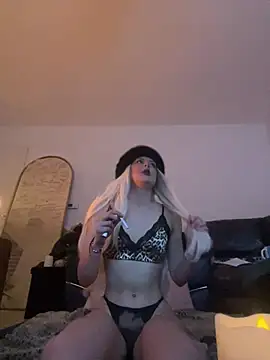 Red Blossom online show from March 10, 5:51 pm