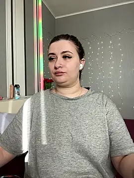 lipsi vikki online show from February 23, 8:01 am