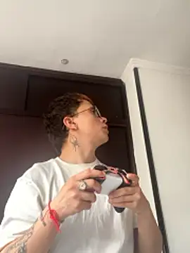 SimonMasseel online show from February 13, 6:48 pm