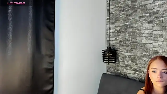 Snapshot of ASHLEY_COLLINS1 chatting on February 13, 1:07 pm ASHLEY COLLINS1 online show from February 13, 1:07 pm