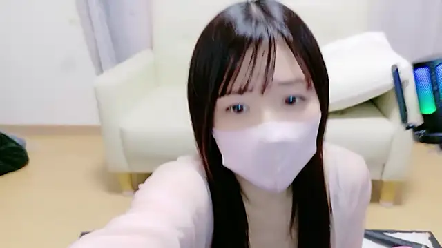 Sana 37  online show from April 21, 1:28 pm