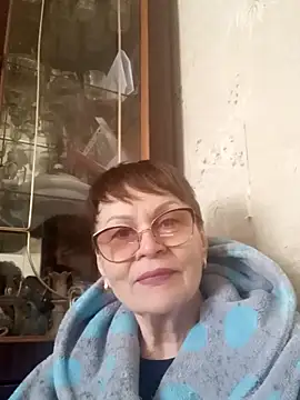 Snapshot of SophieBurns chatting on February 19, 12:01 pm SophieBurns online show from February 19, 12:01 pm