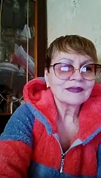 SophieBurns online show from April 6, 11:11 am