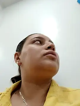 MajoArias online show from March 20, 6:46 pm