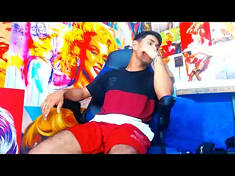 warmNoah online show from February 18, 3:13 am