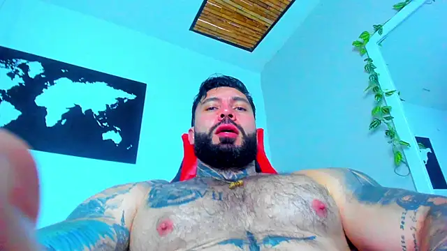 Snapshot of Alessrose chatting on February 27, 7:58 pm Alessrose online show from February 27, 7:58 pm