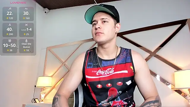 rayan linxx online show from February 23, 7:33 pm