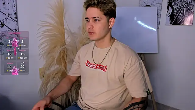 rayan linxx online show from March 18, 7:50 pm