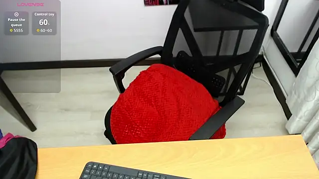 FRANCESCA LOVE  online show from April 12, 8:47 pm