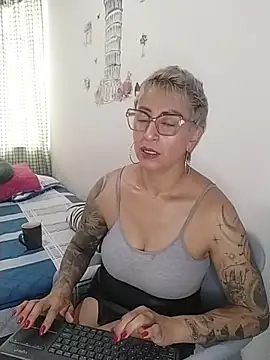 Charlotte gray  online show from February 17, 9:32 pm