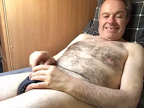 Im1208 online show from May 12, 6:05 pm