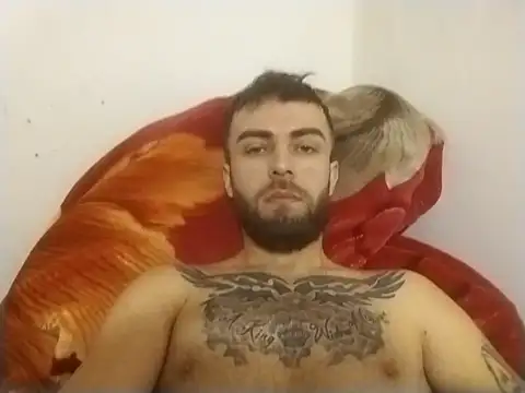 Snapshot of Anubis03 chatting on February 17, 9:17 am Anubis03 online show from February 17, 9:17 am