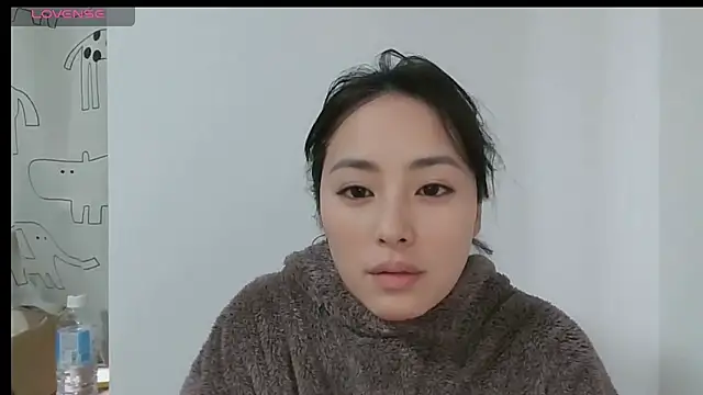 Snapshot of yuri-japan chatting on February 14, 12:40 am yuri-japan online show from February 14, 12:40 am