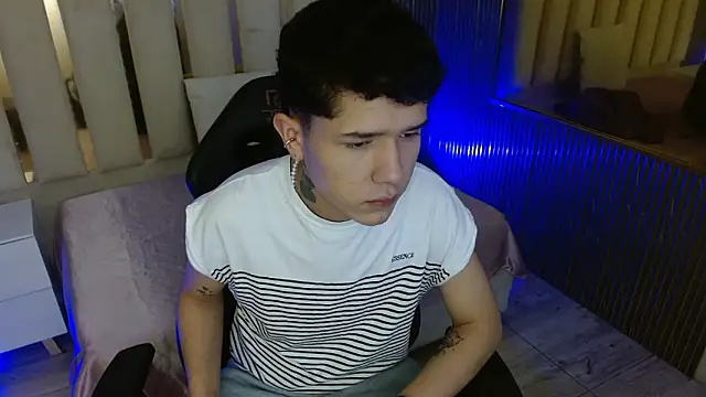 estefan tay online show from February 28, 2:34 am