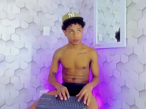 777 dmz  online show from February 7, 1:53 am