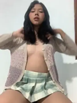 Snapshot of lonely_lunae chatting on April 6, 7:59 pm lonely lunae online show from April 6, 7:59 pm