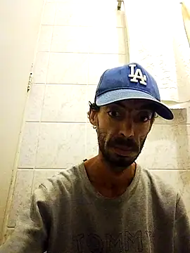 Swicth love online show from April 10, 11:20 pm