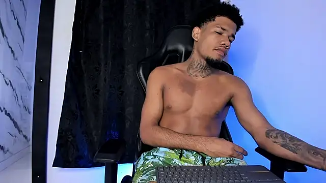 Nehemiaa boy online show from April 14, 12:00 pm