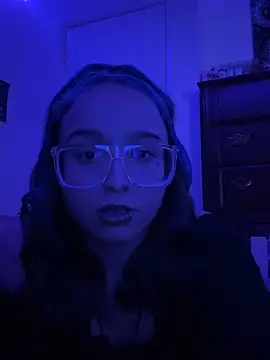 Snapshot of mommynxttie chatting on February 27, 8:14 am mommynxttie online show from February 27, 8:14 am