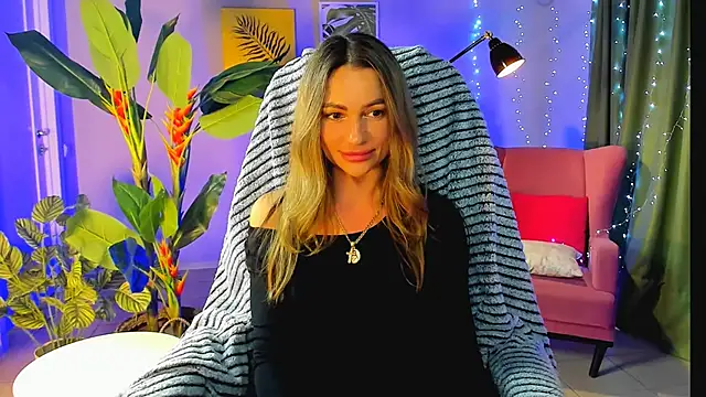 Snapshot of KrisWillis chatting on February 16, 9:16 am KrisWillis online show from February 16, 9:16 am