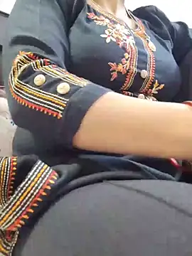 SexybeboX online show from March 28, 5:40 am