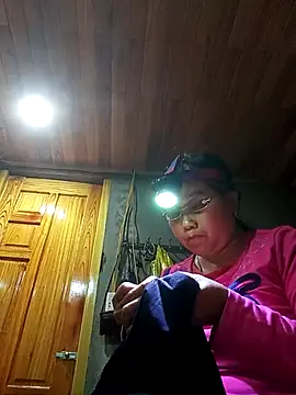 Snapshot of sigmasia chatting on February 27, 1:27 am sigmasia online show from February 27, 1:27 am