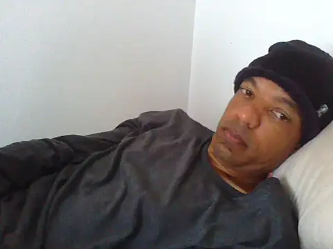 Snapshot of lavelle26 chatting on February 14, 6:43 am lavelle26 online show from February 14, 6:43 am