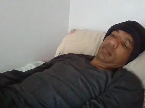 Snapshot of lavelle26 chatting on February 15, 7:38 am lavelle26 online show from February 15, 7:38 am