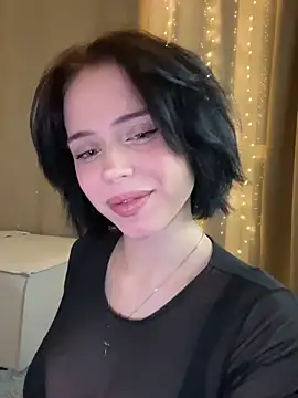  luna fox  online show from February 15, 5:09 pm