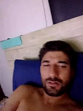 Camilo696903 online show from June 19, 1:10 am