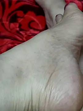 Warda Egy online show from April 12, 9:14 am