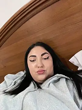 Snapshot of Amber_Sinn chatting on June 18, 3:38 pm Amber Sinn online show from June 18, 3:38 pm