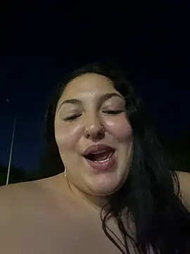 Snapshot of Amber_Sinn chatting on June 23, 7:12 pm Amber Sinn online show from June 23, 7:12 pm