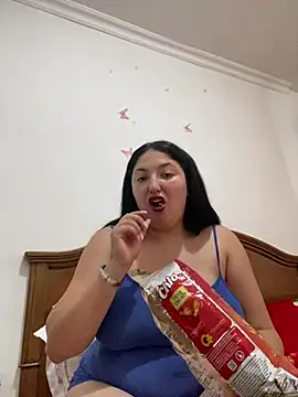 Snapshot of Amber_Sinn chatting on June 26, 1:59 pm Amber Sinn online show from June 26, 1:59 pm
