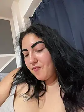 Snapshot of Amber_Sinn chatting on July 30, 3:44 pm Amber Sinn online show from July 30, 3:44 pm