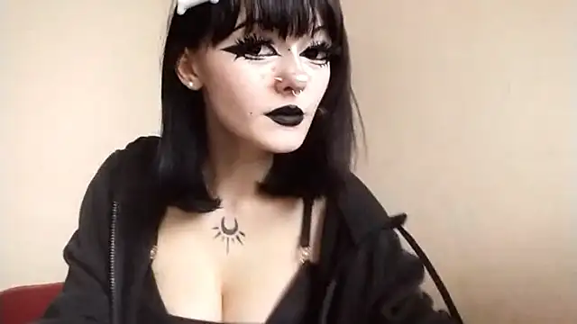 Snapshot of SmilingPatent chatting on February 7, 1:15 pm SmilingPatent online show from February 7, 1:15 pm