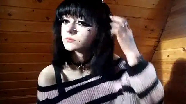 Snapshot of SmilingPatent chatting on February 19, 1:07 pm SmilingPatent online show from February 19, 1:07 pm