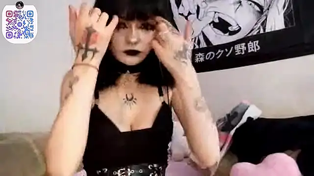 Snapshot of SmilingPatent chatting on February 27, 2:06 pm SmilingPatent online show from February 27, 2:06 pm