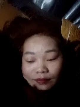 Miesi-c2clove online show from February 8, 12:41 pm