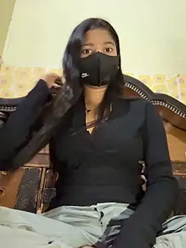 Snapshot of Cutedesigirl chatting on February 11, 5:23 am Cutedesigirl online show from February 11, 5:23 am