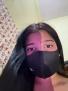 Snapshot of Cutedesigirl chatting on February 14, 9:50 am Cutedesigirl online show from February 14, 9:50 am