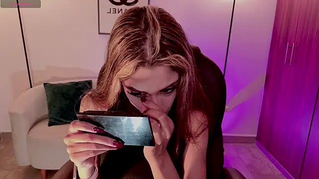 nix rave1 online show from April 11, 3:27 pm