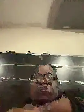 Snapshot of lanegriis1 chatting on March 4, 1:33 am lanegriis1 online show from March 4, 1:33 am