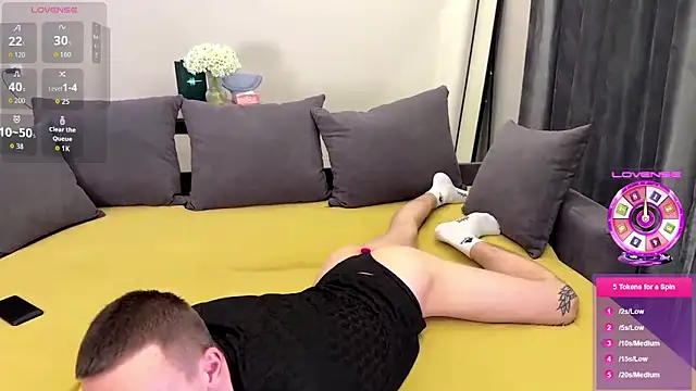 Snapshot of mikki_superstar chatting on February 9, 9:41 pm mikki superstar online show from February 9, 9:41 pm