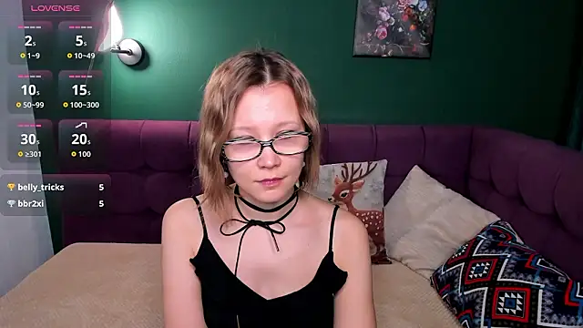 Snapshot of EmmaEthereal chatting on February 23, 1:36 am EmmaEthereal online show from February 23, 1:36 am