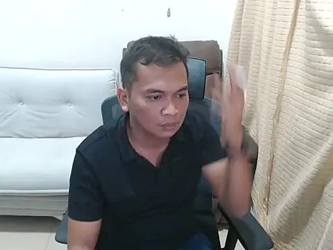 Snapshot of NeedyIron chatting on February 6, 5:49 pm NeedyIron online show from February 6, 5:49 pm